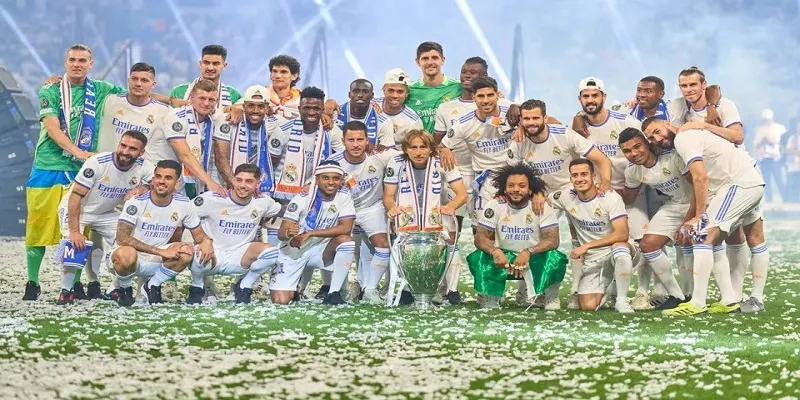 Dani Carvajal và “đoạn kết” La Decima ở Real Madrid: Qatar vẫy gọi, World Cup 2026 vẫn là đích lớn 8 Hành Trình Lịch Sử của Real Madrid cùng các trụ cột